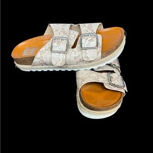 DOLCE VITA women size 7.5